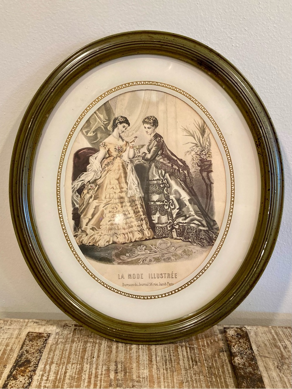 Vintage Victorian Revival Oval Wall Art Print in Olive Green Frame 70s-80s Decor